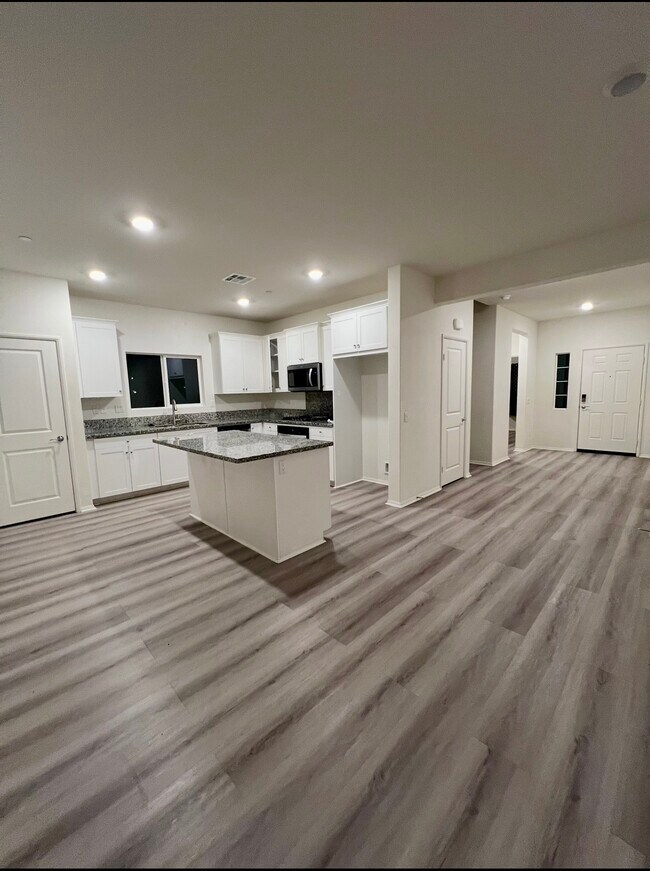 Foto del edificio - 4426 Jade Ct