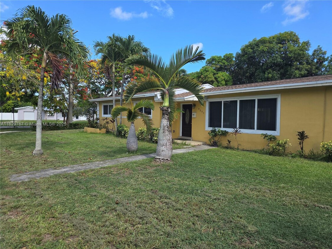 Building Photo - 9200 SW 164th St