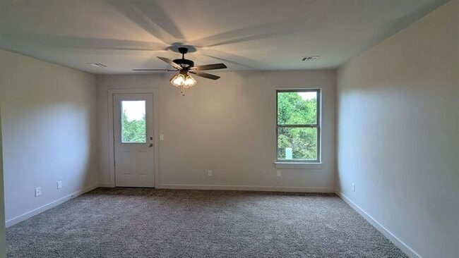 Foto del edificio - 2 Bed 2 Bath 1 Car Garage in the Eastpointe Village Moore, OK