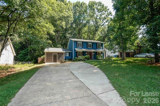 Foto del edificio - 6901 Wyndbend Ln