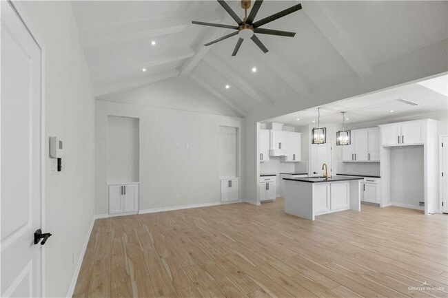 Building Photo - 4309 Xenops Ave