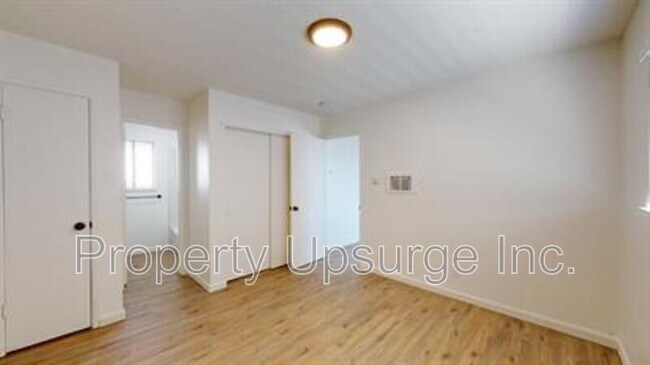 Building Photo - 2045 Shasta St