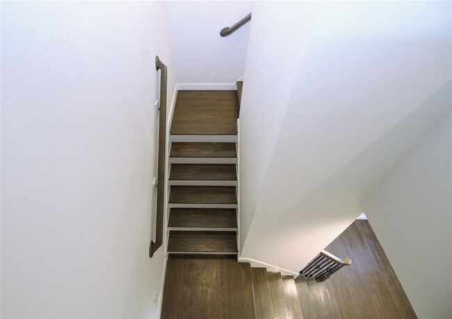 Building Photo - 3916 Tulane Oak Dr