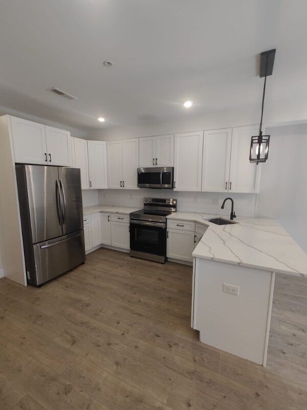Foto del edificio - 2218 N Franklin St
