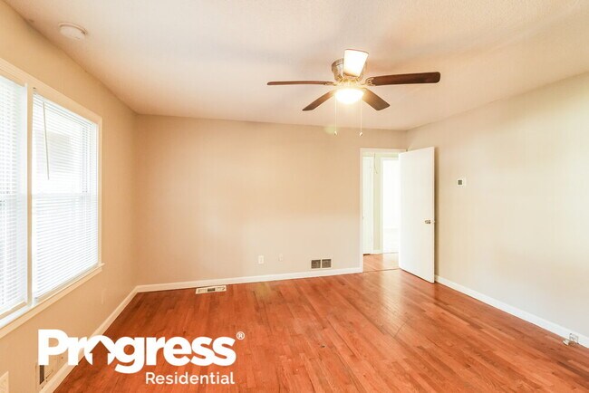Foto del edificio - 689 Catherine St