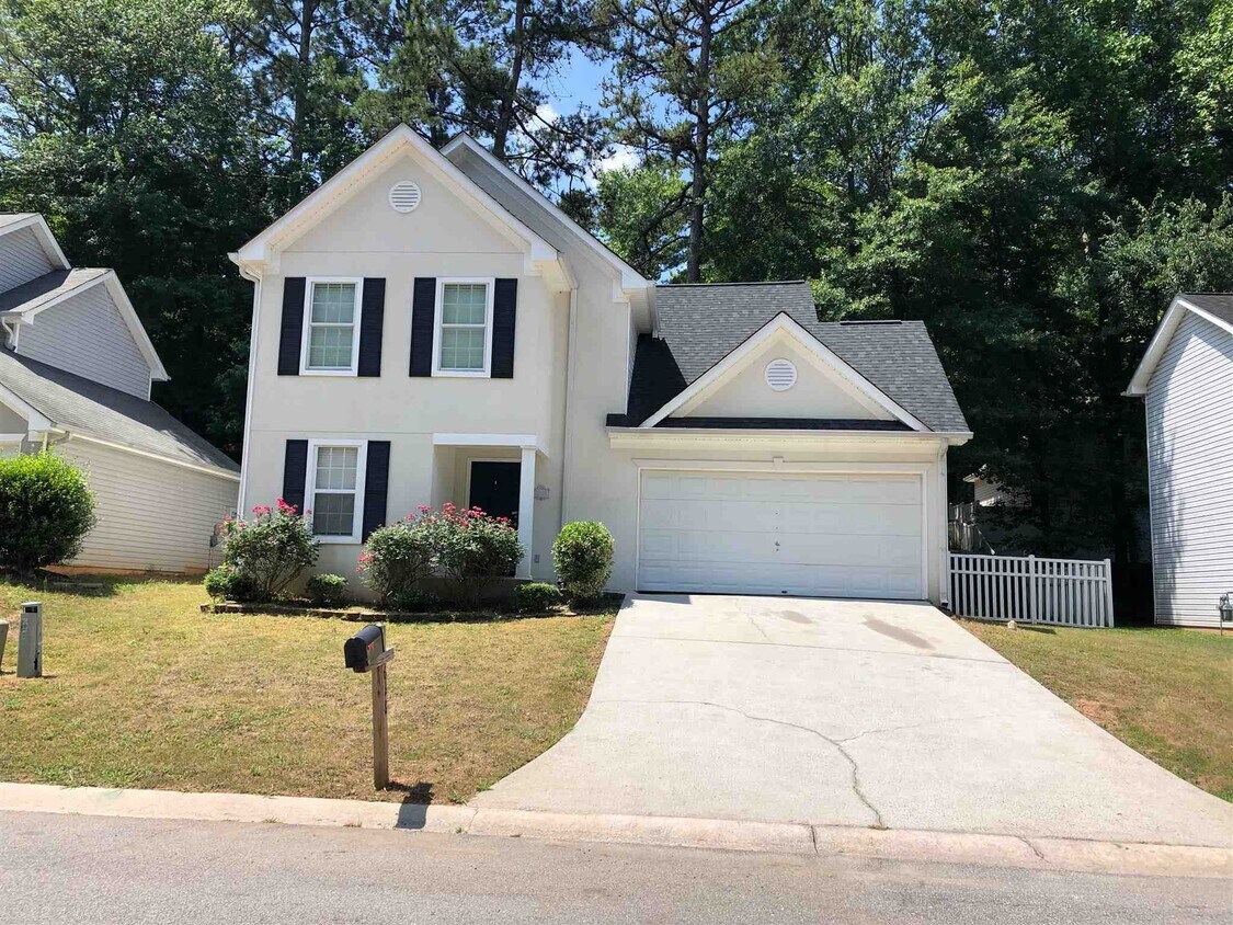 Foto principal - 638 N Fairfield Dr