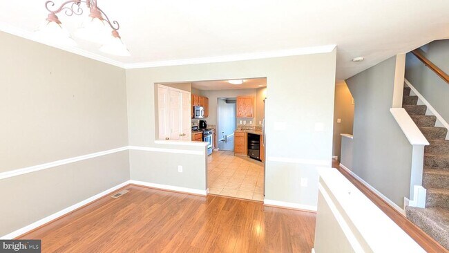 Foto del edificio - 424 Lilac Terrace NE