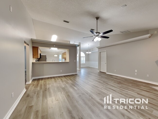 Foto del edificio - 2968 Majestic Oaks Ln