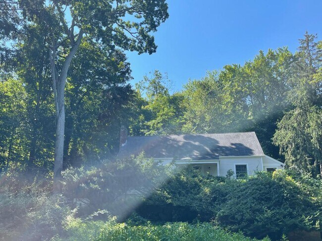 Building Photo - 1554 Stony Brook Rd