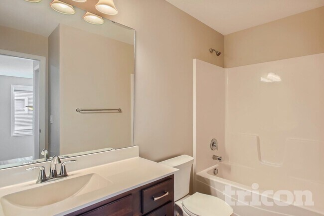 Foto del edificio - 14264 River Hills Pkwy