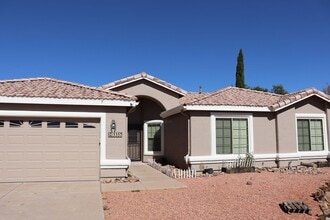 Building Photo - 3357 Plaza Candida