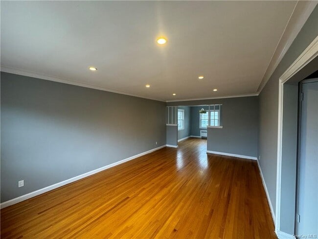 Building Photo - 677 Kimball Ave