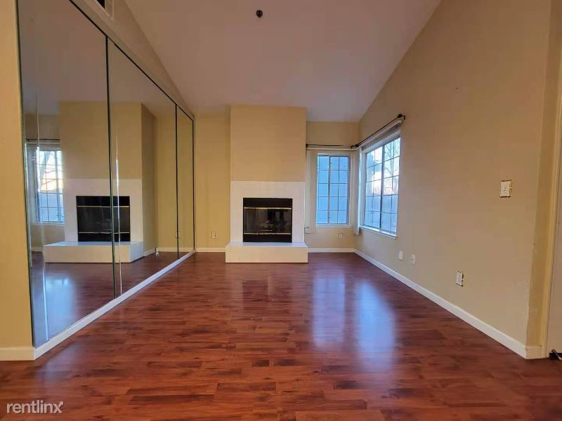 Primary Photo - 2 br, 1 bath Condo - 1490 Thrush Ave