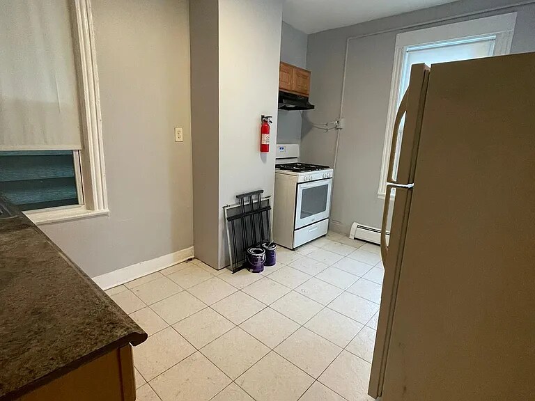 Foto principal - 126 Kearney Ave