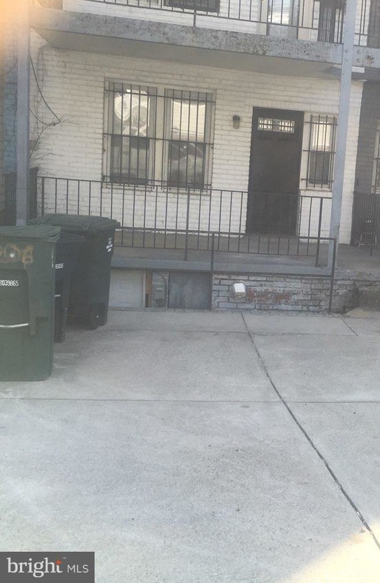 Primary Photo - 1206 16th St NE