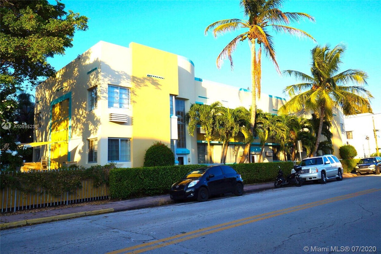639 12th St Unit 4, Miami Beach, FL 33139 Condo for Rent in Miami