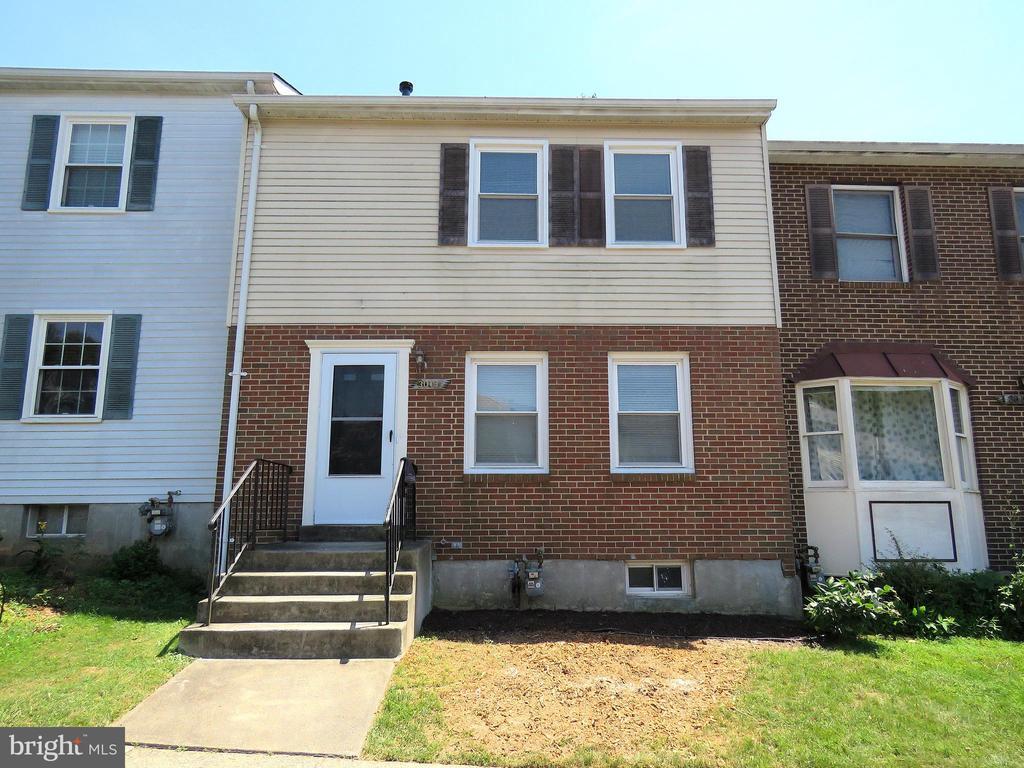 Primary Photo - 3013 Hickory Grove Ct