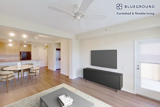 Foto del edificio - 1099 Admiral Ct