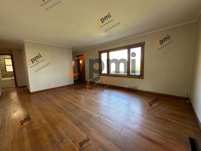 Foto del edificio - 202 E 250 S
