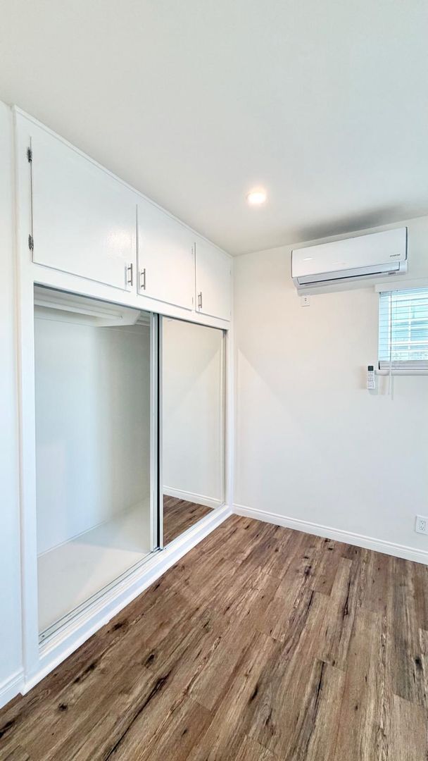 Foto del edificio - 1433 Meadowbrook Ave