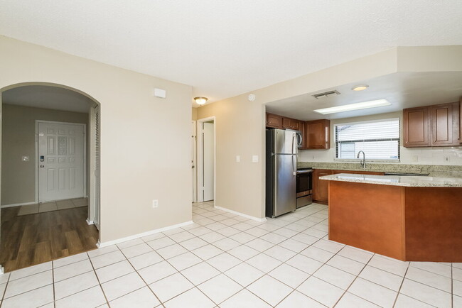 Foto del edificio - 7643 Limington Dr