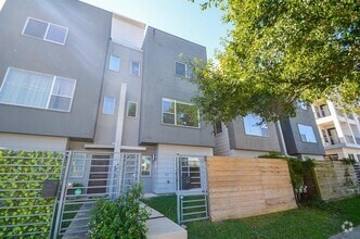Building Photo - 1522 Blodgett St