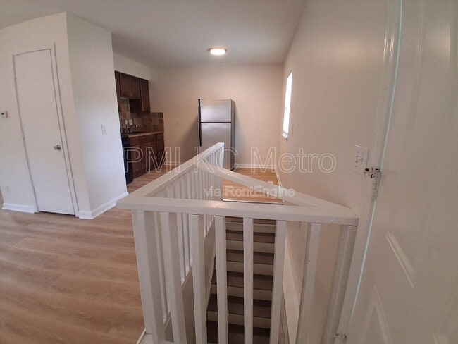 Building Photo - 5623 NE 51st St