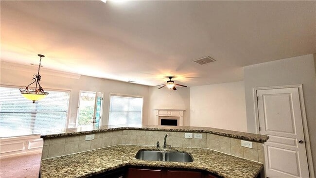 Building Photo - 6210 Apple Rose Dr
