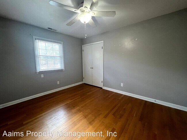 Foto del edificio - 4 br, 2.5 bath House - 2705 Lake Club