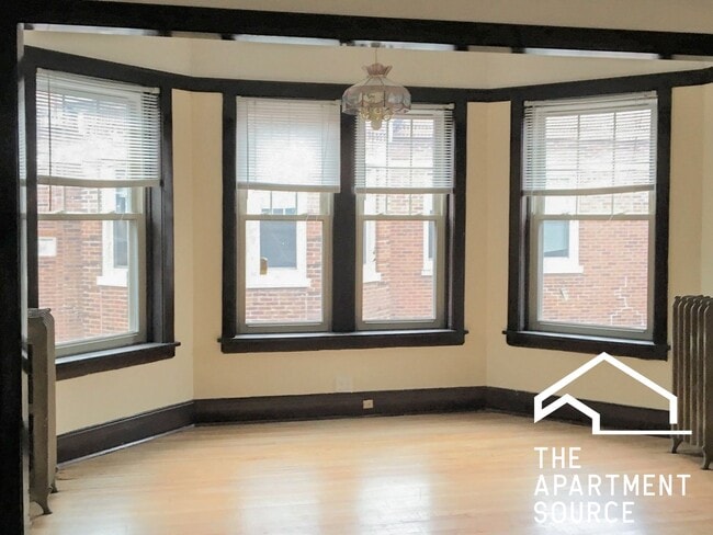 Building Photo - 3817 N Lawndale Ave