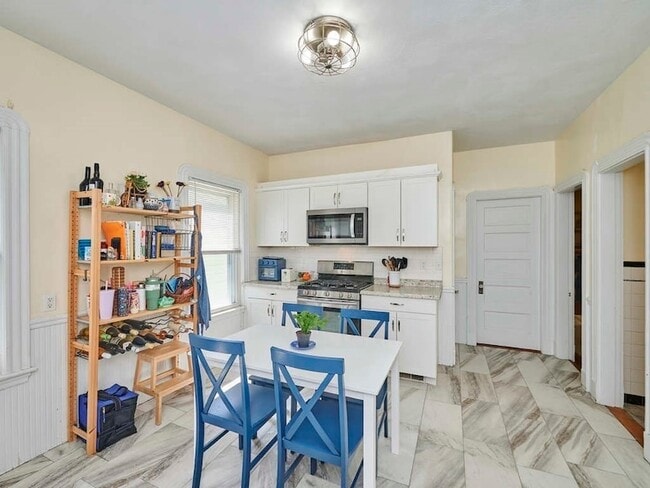 Photo - 48 Wordsworth St Apartment