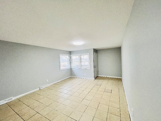 Foto del edificio - 5744A N 65th St