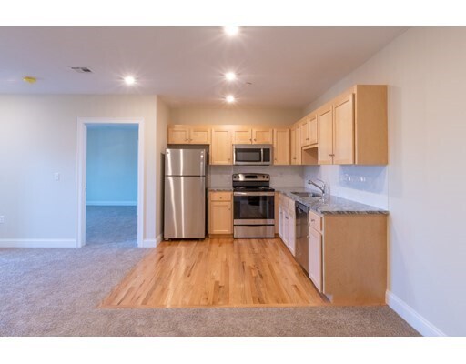 Building Photo - 80 N Meadows Rd