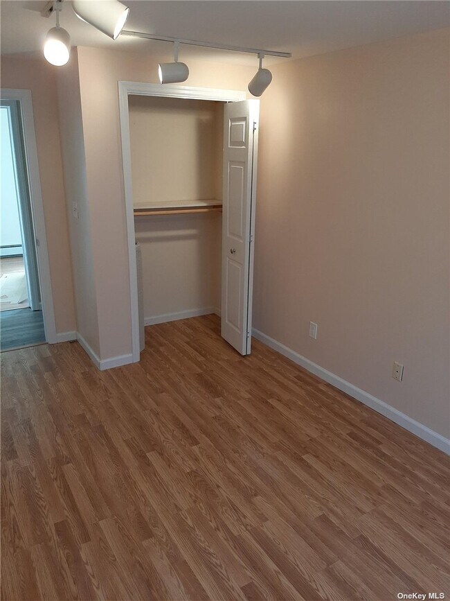 Foto del edificio - 41 Nassau Ln