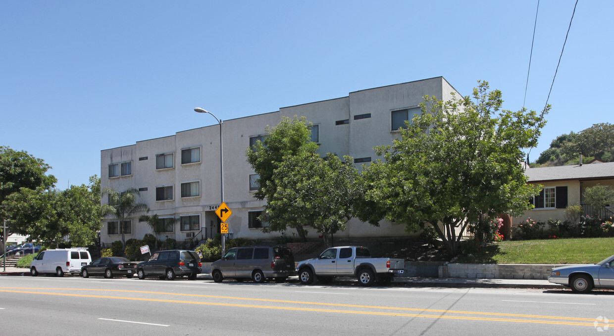 Foto del edificio - Eastern Manor Apts