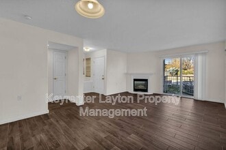 Building Photo - 490 E 700 S