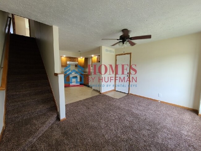 Foto del edificio - Three Bedroom Townhouse | Two Bath | Chandler