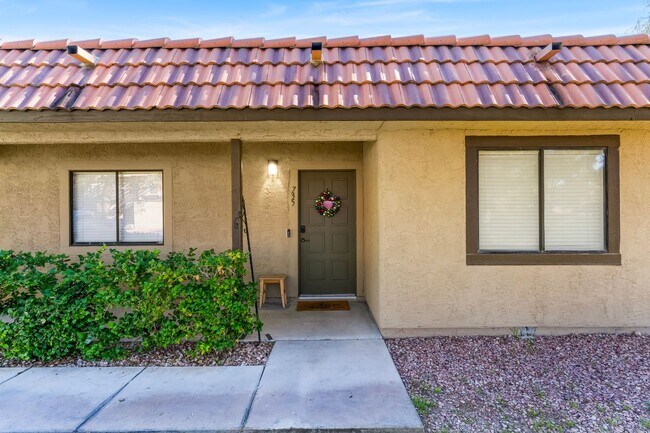 Foto del edificio - Single Story 3 Bedroom Home with 2 Patios and Community Amenities In Henderson