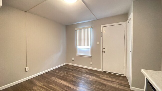 Foto del edificio - 7207 Grandview Ave