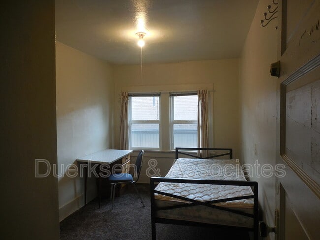 Foto del edificio - 242 NW 15th St
