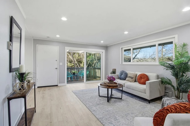 Photo - 597 Valley Forge Way Apartment