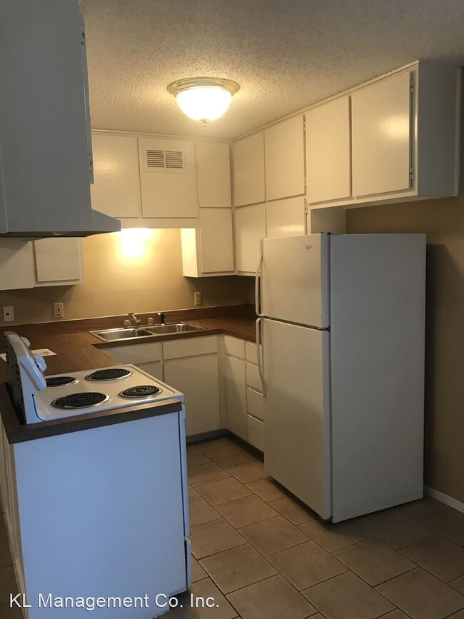 Building Photo - 108 Pebble Creek Dr