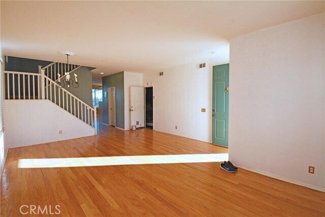 Foto del edificio - 323 Lydia Ln