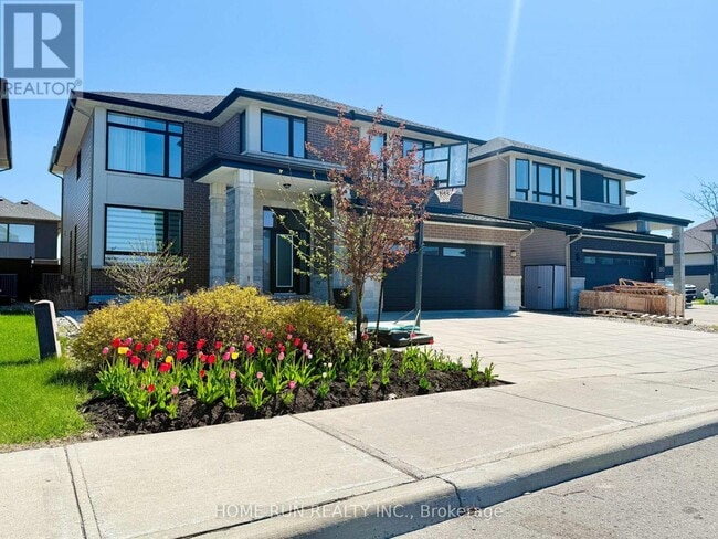 Building Photo - 392 Serenade Cres