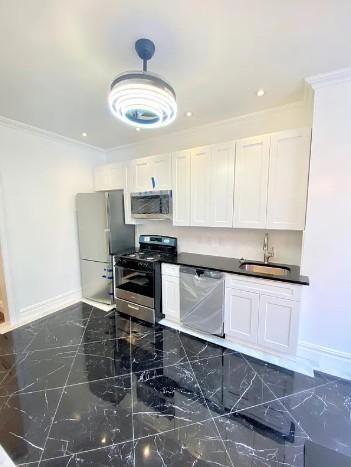 Foto principal - 3 bedroom in NEW YORK NY 10024