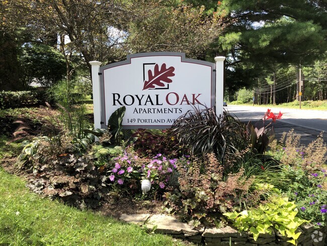 Royal Oak Apartments