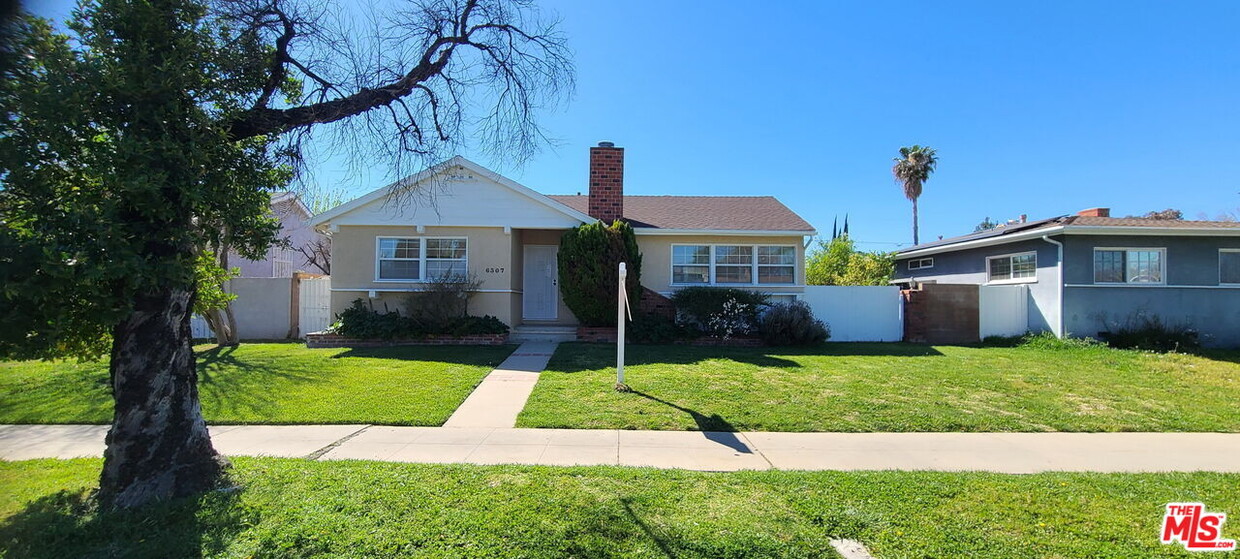 Primary Photo - 6307 Tampa Ave