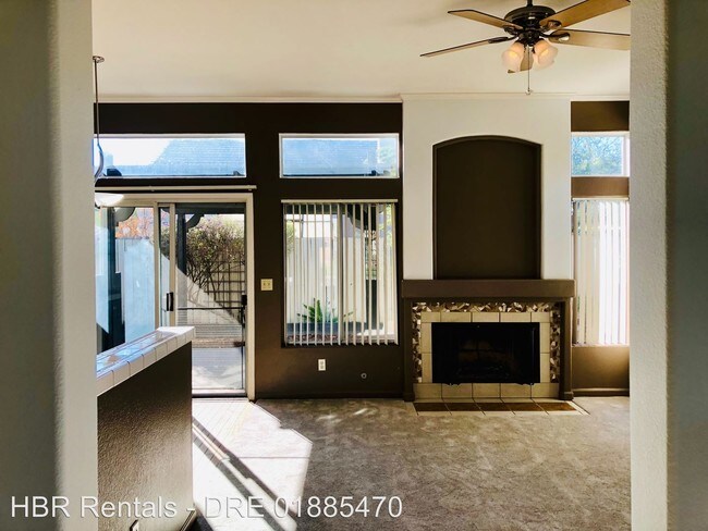 Foto del edificio - 4 br, 2 bath House - 1820 Tennis Lane