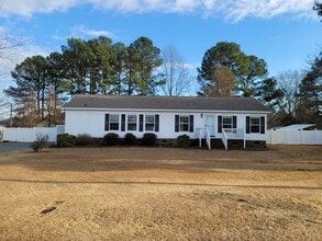 Building Photo - 410 Birch Dr