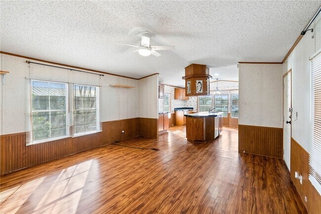 Foto del edificio - 905 Weaver St